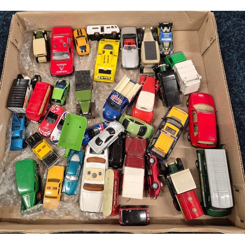 495 - Tray of Playworn vehicles.