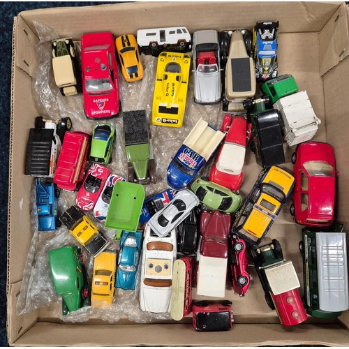 495 - Tray of Playworn vehicles.