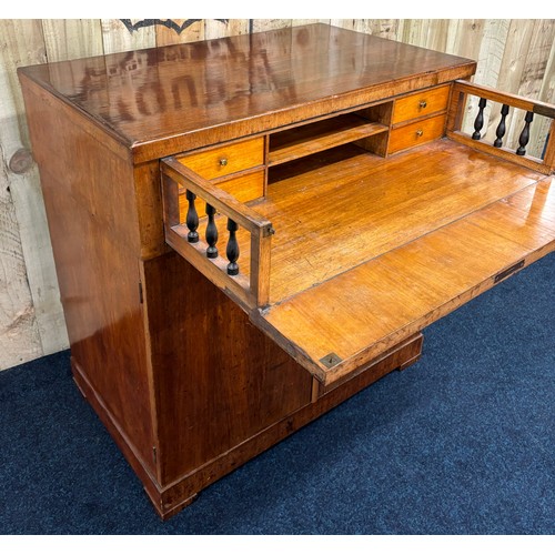 472 - Antique Mahogany secretaire chest of drawers. Rectangle top section, pull out drawer writing area, f... 