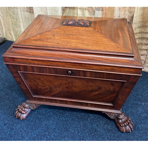 487 - 19th century mahogany sarcophagus shape cellarette/wine cooler with original zinc lining. The body o... 