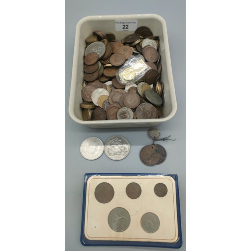 22 - Collection of mixed world coinage; 1951 George VI Crown, three pences, Decimal set and many more.