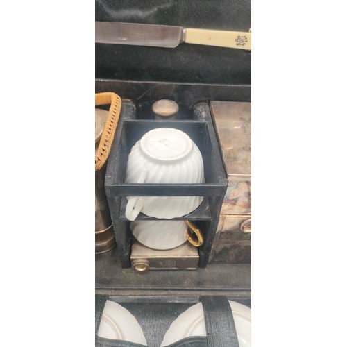 129 - C.1910 Veteran-era leather cased two-person picnic set, by A Barrett & sons Piccadilly, Initials eng... 