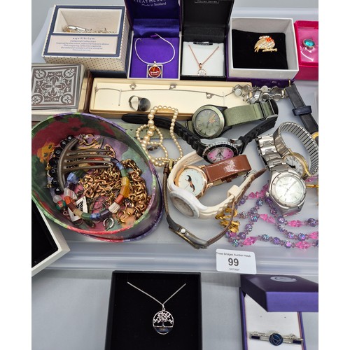 99 - Tray of jewellery & watches; cuff links, watches, necklaces and pendants.