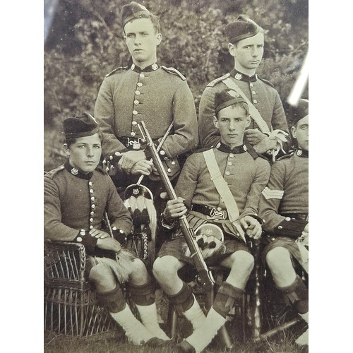 117 - A Framed photo of a Scottish school army cadet force framed. [Frame- 31x41cm]