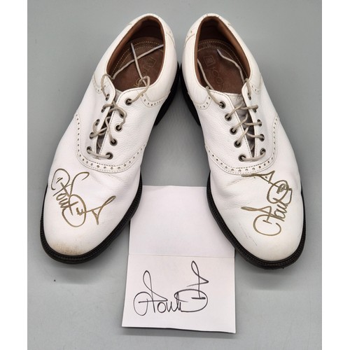 262 - A pair of FJ ICON golf shoes owned and signed by Ian Poulter, Comes with a hand signed card. Ian Pou... 