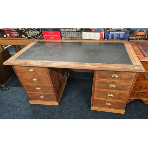 195 - 19th century oak knee hole partners desk. Rectangular and black leather top, Four drawers down each ... 