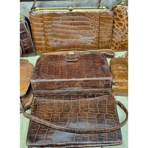 198 - A collection of seven vintage crocodile & lizard skin clutch bags- Riviera England