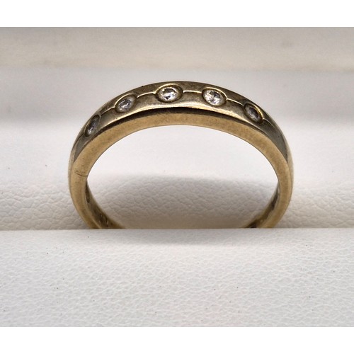 6 - 9ct Yellow gold ring set with five round cut diamonds. [Ring size Q] [2.24Grams]