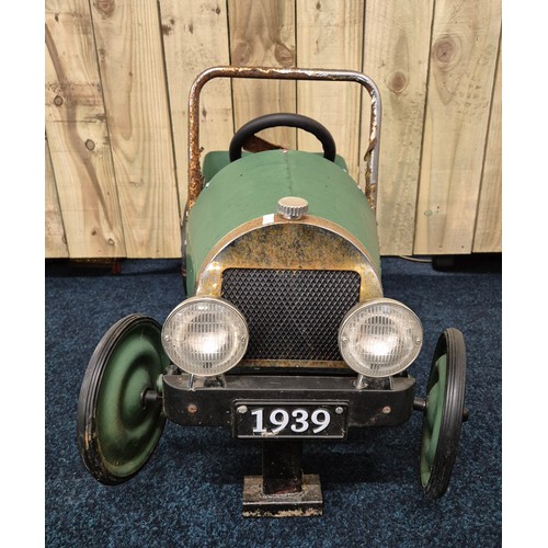 264 - Baghera Vintage childs sit on car from an amusement ride.