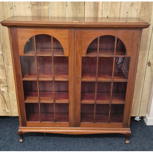 388 - 1940/50 mahogany China display cabinet [114x112x30.5cm]