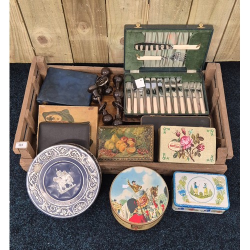 385 - A collection of vintage cutlery boxes [mostly empty] together with collection of vintage tins & bake... 