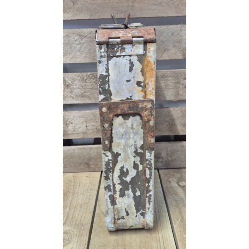 369 - WW2 Germany ammunition box