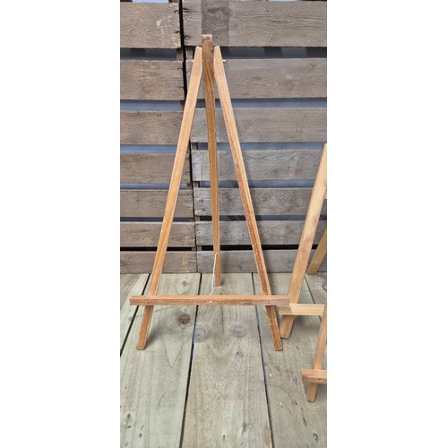 486 - A selection of four table top artist easels