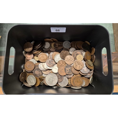 66 - Tub of mixed world coins;British decimal coins- Victorian and Edward VII one penny coins, half crown... 