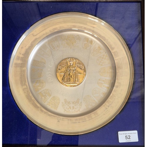 52 - Danbury Mint- Magnificent commemorative plate in solid sterling silver with 24ct gold working. 25th ... 