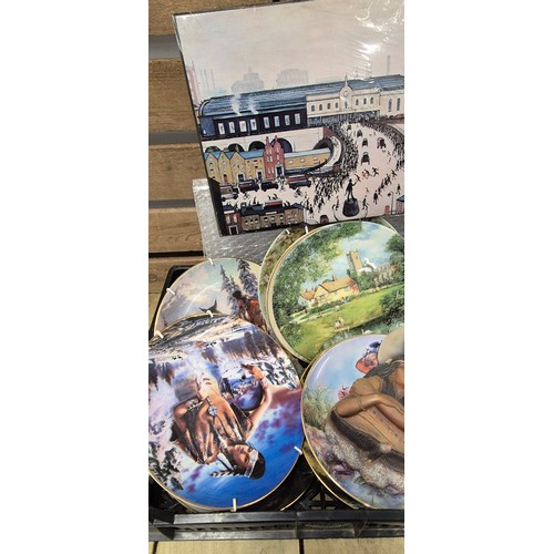 429 - A selections of collectables;  Indian scene collectors plates, Indian wall plaque, Royalty commemora... 