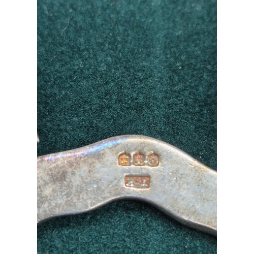 83 - Edinburgh silver hallmarked Seaforth Highlanders cap badge.  Produced by Thomas Kerr Ebbutt.