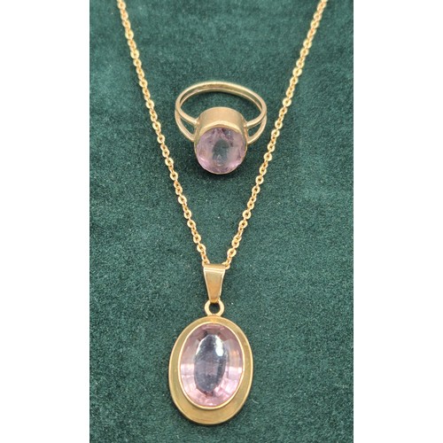 74 - 9ct yellow gold necklace together with a 9ct yellow gold and amethyst gem stone pendant. 9ct yellow ... 