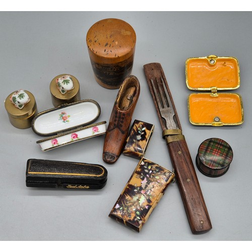 91 - A selection of collectables; Tortoise shell and mother of pearl inlaid Cigarette case, Antique hand ... 