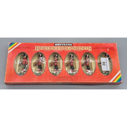 82 - Boxed Britains British Regiments hand painted metal models. Gordon Highlanders 7245.