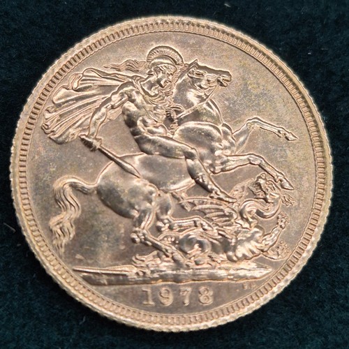 56 - 1978 Full gold sovereign coin. Elizabeth II. 8Grams