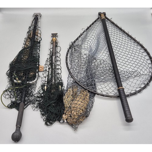 260 - A collection of vintage fishing nets; 
two Hardy Brothers Alnwick fishing nets & Whitlock net & othe... 