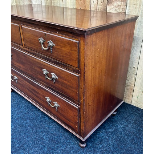 266 - 19th century Mahogany two over two chest of drawers. Fitted with brass ornate swing handles [79x107x... 