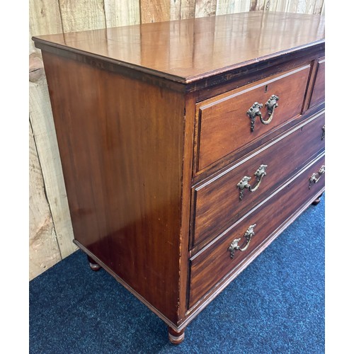 266 - 19th century Mahogany two over two chest of drawers. Fitted with brass ornate swing handles [79x107x... 