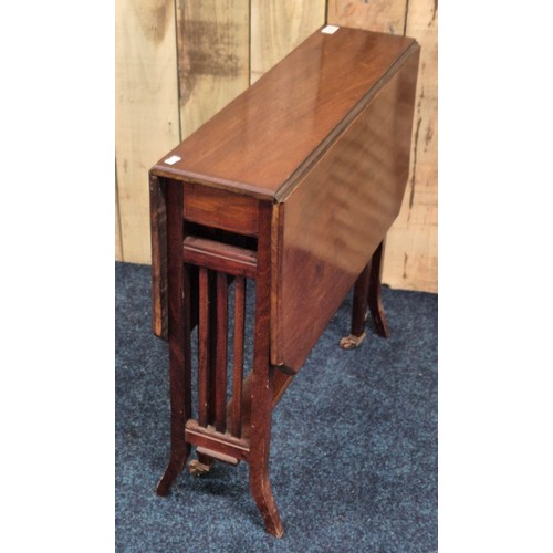 237 - Antique Small Sutherland Drop end table [64.5x83x68cm]