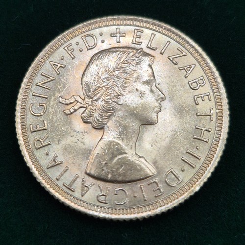 25 - 1963 Elizabeth II Full gold sovereign coin.