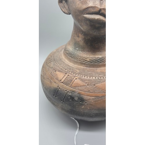 110 - African Tribal Figural Vessel pot. Possibly: Zande, Southern Sudan. Earthenware ware with Mica. Came... 