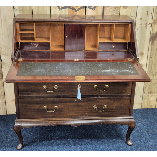 323 - 1930/40s Mahogany writing bureau set on queen Anne legs [100x91x46cm]