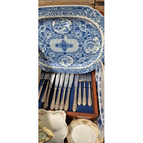 349 - A Crate of collectables; Silver plated cutlery set, blue & white Delft vase, two table lamps with sh... 