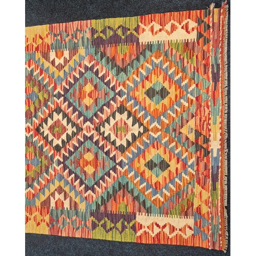 279 - Hand Knotted Chobi Kilim rug. [150x100cm]