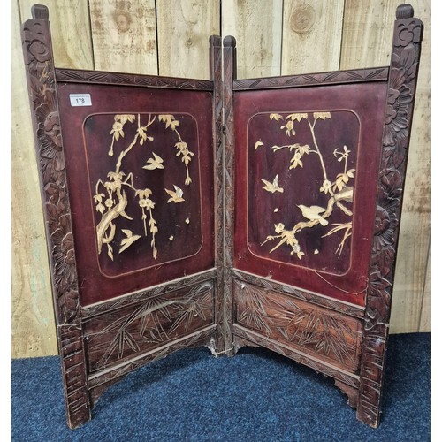 178 - Japanese table top two fold screen. Bird and floral design. [83x43cm each panel]