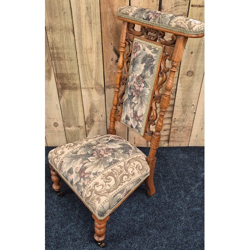 314 - Victorian Prie Dieu prayer chair Fully reupholstered. Having worked columns and turned legs.