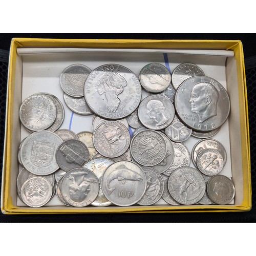 55 - A Large collection of British and foreign coins; George V One penny coins, Elizabeth II Coinage, Ame... 