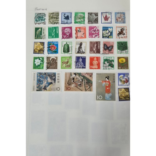 319 - Album containing a large quantity of mixed world stamps.