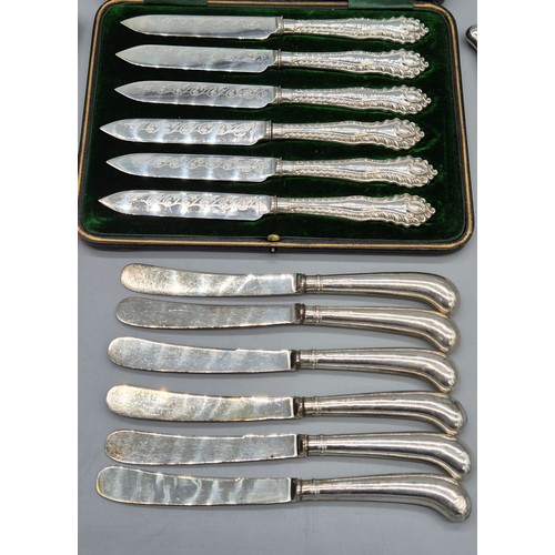 2 - Sheffield Silver Handled Fruit knives, set in original box, 1900 James Dixon & Sons. Sheffield Silve... 