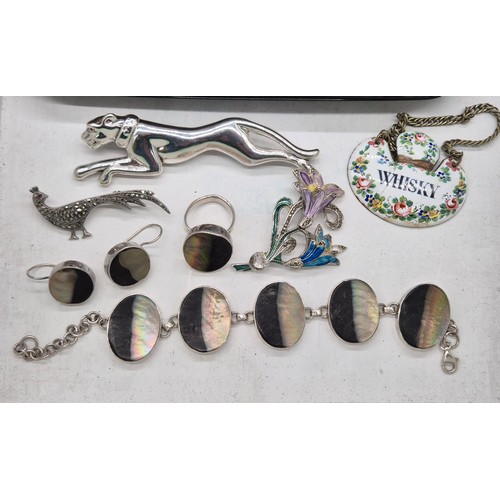 19 - A Collection of mixed jewellery: Silver and shell design bracelet, Ring and Earring set, Silver and ... 