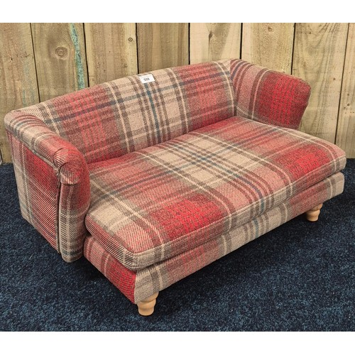 508 - Contemporary Tartan dog chair/bed originally bought from next. Never used.