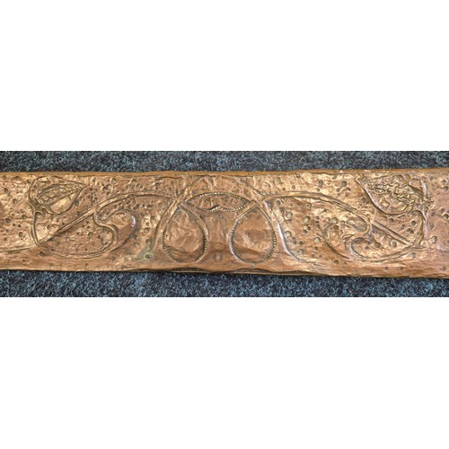 523 - Art Nouveau metal worked fire fender. [9x141x39cm]