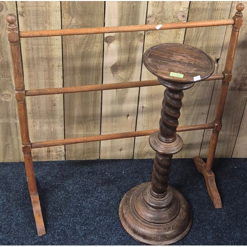 530 - Heavy oak barley twist pedestal stand. Together with a clothes Horse.