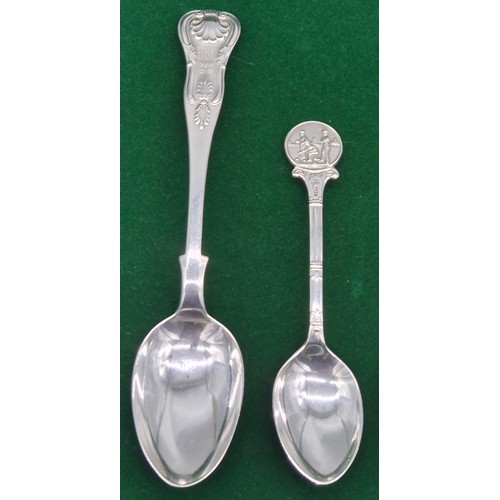 85A - Three silver tea spoons; Victorian Edinburgh silver Kings pattern tea spoon produced by James Wright... 