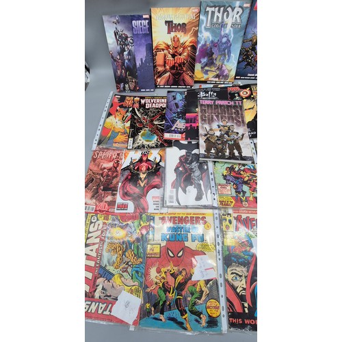 220A - A Collection of mixed DC & Marvel annuals and comics; The Avengers, Batman, Deadpool, Thor, Terry Pr... 