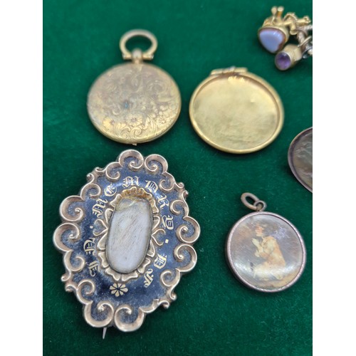 8 - A collection of Victorian Jewellery; Yellow tone mourning brooch, Yellow tone and agate seal, Hoop c... 