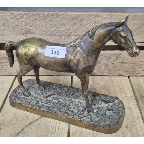 336 - FARBEL
Bronze Horse
bronze with shaded patina
Signed on the terrace
[23 x 25 x 10 cm]