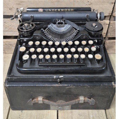 341 - Antique Portable Underwood Typewriter. Comes with original case.