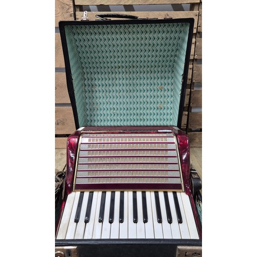 157 - Boxed Worldmaster accordion