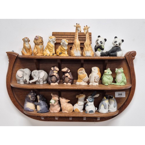 388 - Franklin Mint Noah's Ark Salt & Pepper animal sets. Comes with wooden Noah's Ark shelving rack.